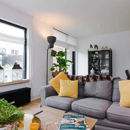펜션 Modern In North Holland Near The Sea 카스트리컴