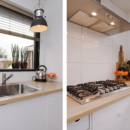 Modern In North Holland Near The Sea 펜션 카스트리컴